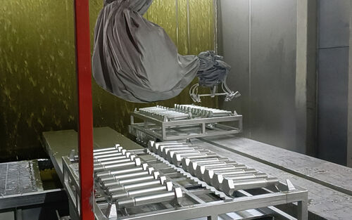 Neueste Unternehmenslösungen zu Junhe Systemlösung für die Zink-Aluminium-Beschichtung von Windkraftschrauben